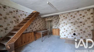 Village house in Lombard (25440)