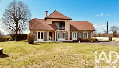 House in Saint-Armou (64160)