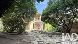 Architectural house in Carpentras (84200)