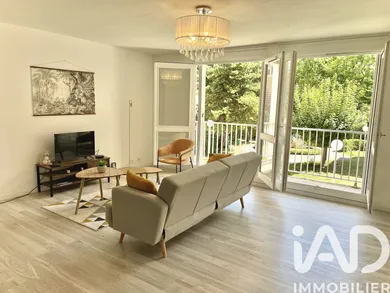 Apartment in Montigny-le-Bretonneux (78180)