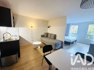 Studio à Vanves (92170)