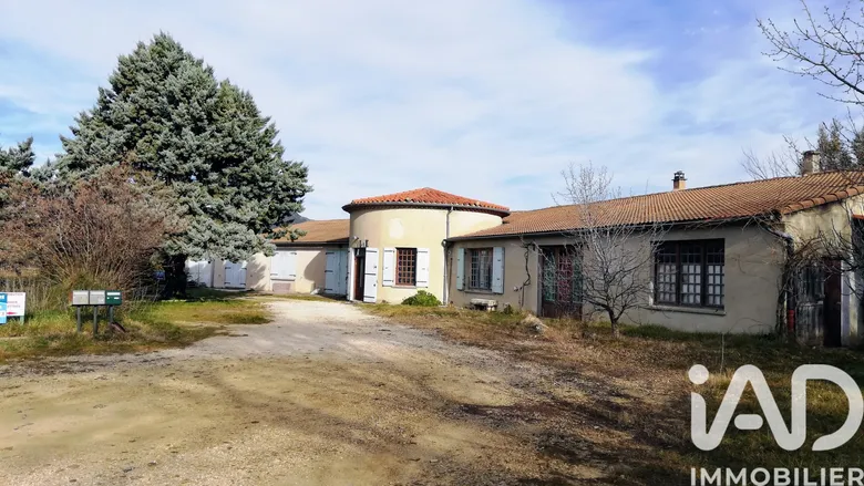 Maison 4 pièces 286 m² · à Montbrison-sur-lez · 286 m² · 299 900 €