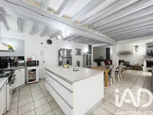 Maison de village à Mailly-le-Château (89660)