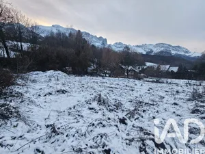 Land in Le Noyer (05500)