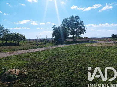 Building plot in Rahart (41160)