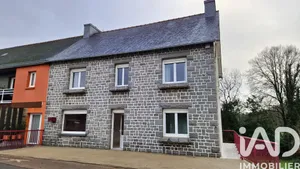 Traditional house in Plouguenast (22150)