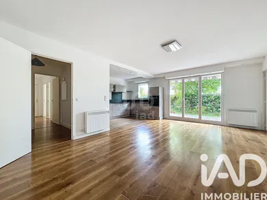 Apartment in Nanterre (92000)