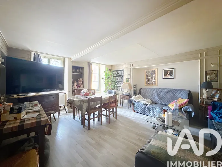 Maison 7 pièces 160 m² · à Coulombs · 160 m² · 211 000 €