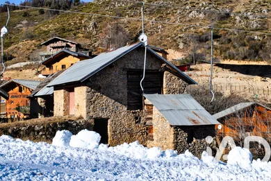 Barn in ROUBION (06420)