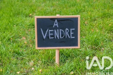 Terrain à bâtir à Vaux-le-Pénil (77000)