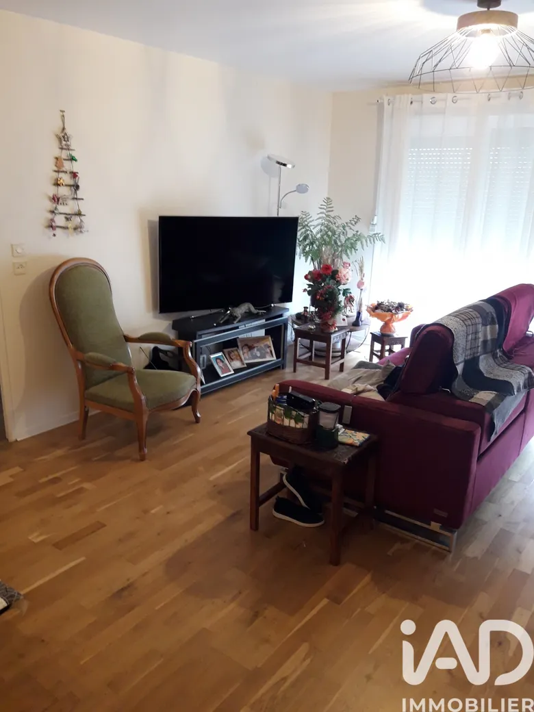 Appartement 2 pièces 50 m² · à Thorigny-sur-Oreuse · 50 m² · 69 000 €