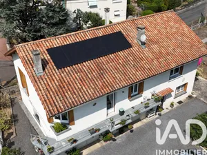 Maison à La Couronne (16400)