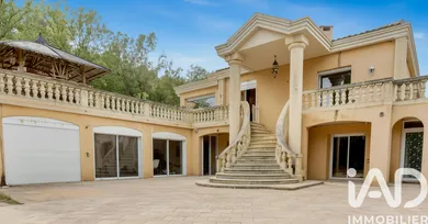 Architectural house in Gardanne (13120)