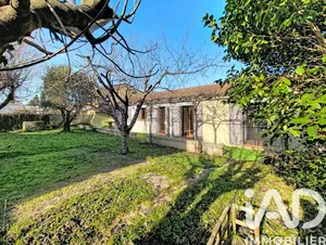 House in Entraigues-sur-la-Sorgue (84320)