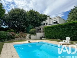 House in La Ville-du-Bois (91620)