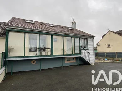 Pavillon à Évron (53600)