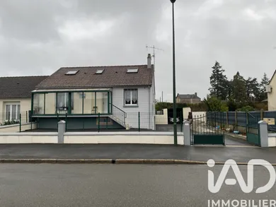 Detached house in Évron (53600)
