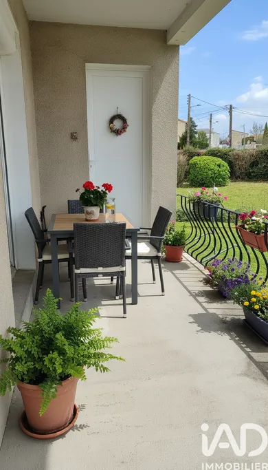 Traditional house in Niort (79000)