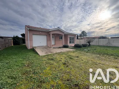 House in Coutras (33230)