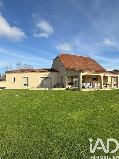 Maison de campagne à Campagne (24260)