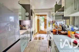 Apartment in Montmorency (95160)