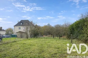 Terrain à bâtir à Sainte-Maure-de-Touraine (37800)