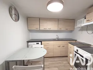 Apartment in Roussillon (84220)