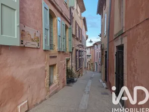 Apartment in Roussillon (84220)