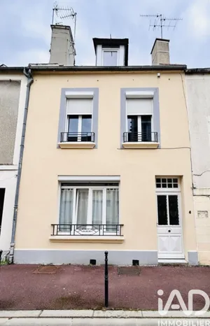 Townhouse in Isigny-sur-Mer (14230)