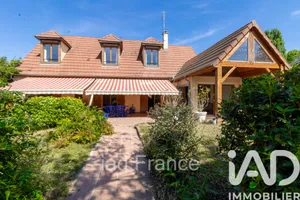 Maison à Maule (78580)