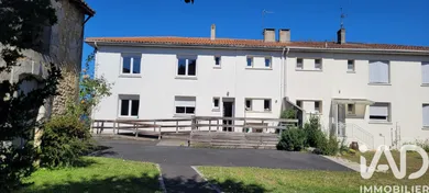 Maison de ville à Saint-Jean-d'Angély (17400)