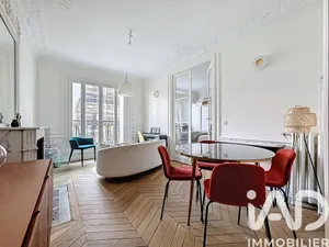 Apartment in Paris (75018)