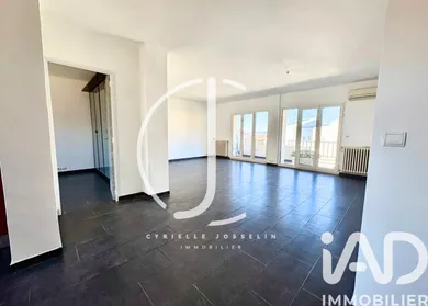 Apartment in Toulon (83000)