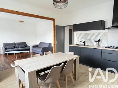Apartment in Rezé (44400)