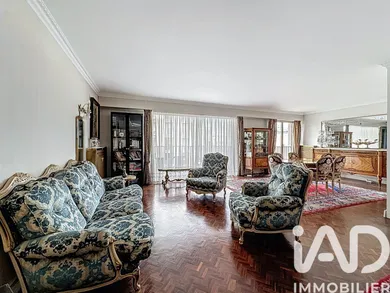 Apartment in Versailles (78000)