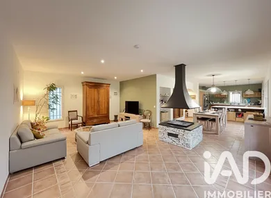 House in Vénéjan (30200)