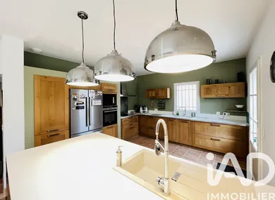 House in Vénéjan (30200)