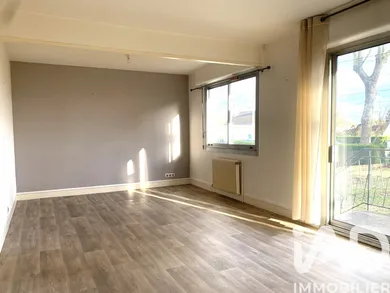 House in Mer (41500)