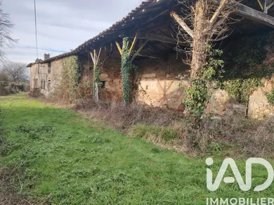 Maison de campagne à La Magdeleine (16240)