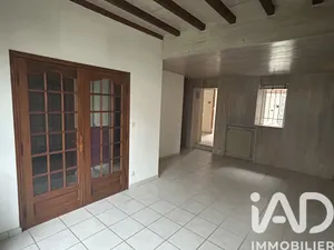 Townhouse in Royat (63130)