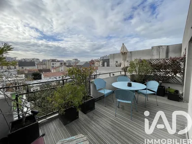 Apartment in Montrouge (92120)
