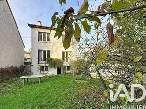 Maison traditionnelle à Corbeil-Essonnes (91100)