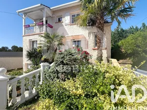 Pavillon à Livry-Gargan (93190)