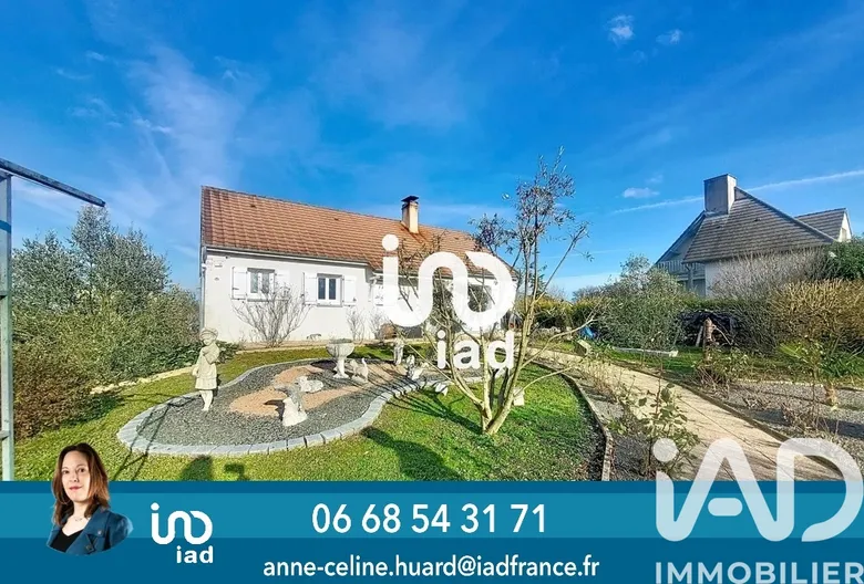 Maison 9 pièces 171 m² · à Saint-Michel-de-Volangis · 171 m² · 209 900 €