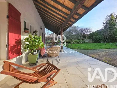 Maison traditionnelle à Buellas (01310)