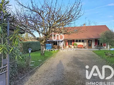 Maison traditionnelle à Buellas (01310)