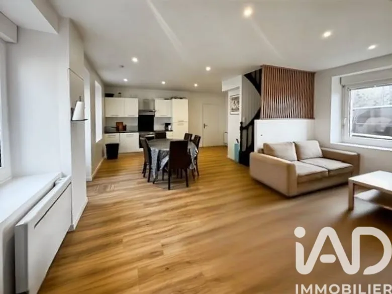 Maison 7 pièces 112 m² · à La Chapelle-des-Marais · 112 m² · 249 800 €