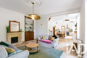 Maison à Beynac-et-Cazenac (24220)