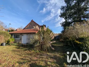 Maison de village à Saint-Honoré-les-Bains (58360)