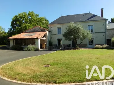 House in Saint-Léger-de-Montbrun (79100)